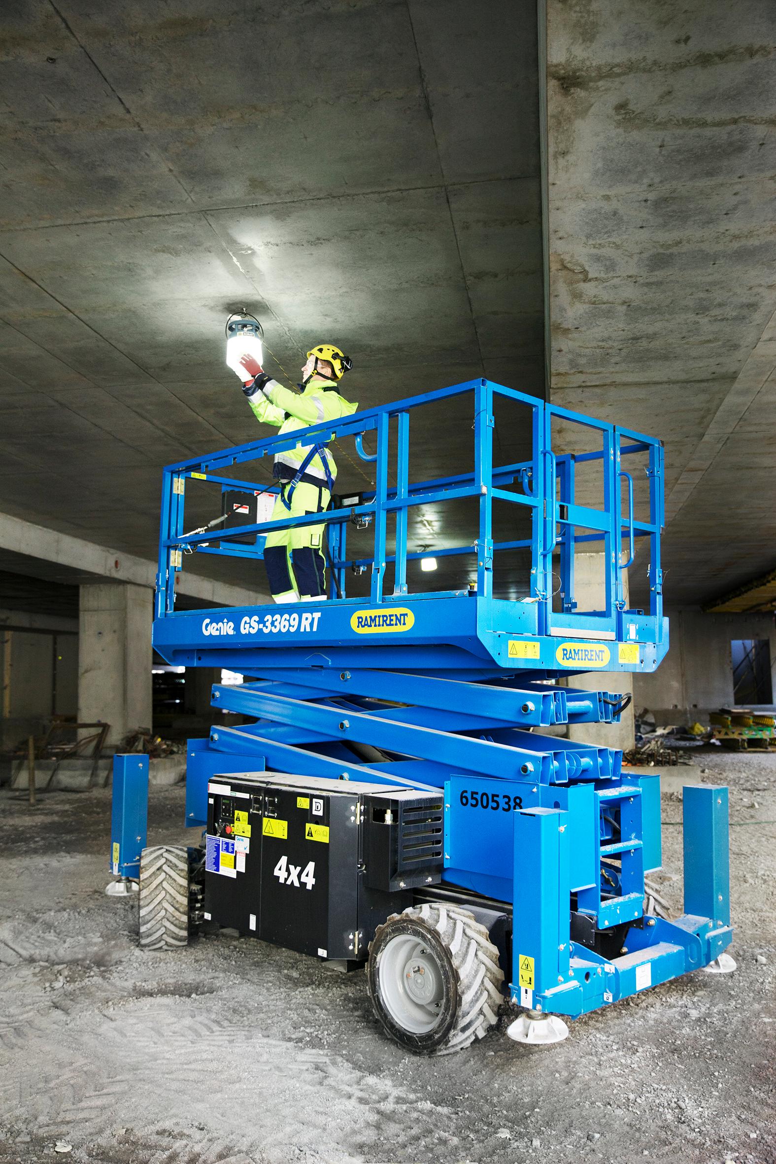 Saxlift diesel, plattformshöjd 9,7m