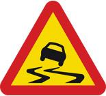 A10 Varning för slirig väg N plast